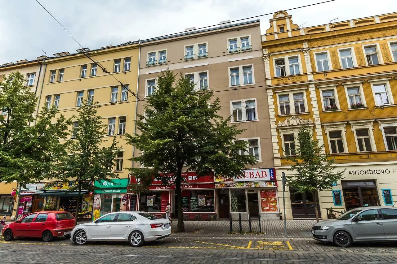 Moskevská apartment with terrace&great location near the centre Praga